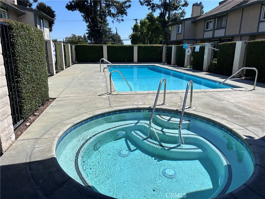 586 Diamond Court, Upland, CA 91786