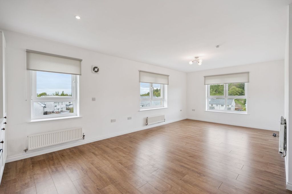 Additional image 2 of 2 bed flat for saleWordie Road, Stirling FK7