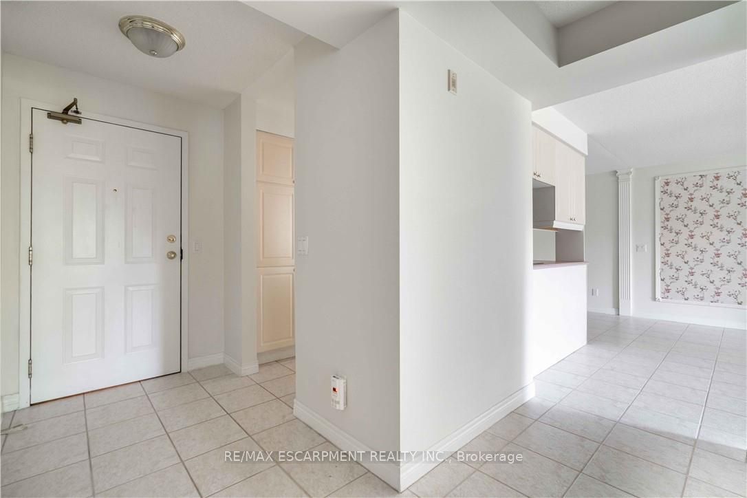 Additional image 4 of 207-980 Golf Links Road, Hamilton, ON, L9K 1J8