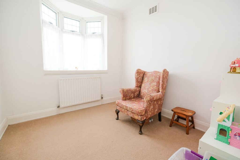 Additional image 7 of 3 bed semi-detached house for saleTubbenden Lane, Orpington BR6