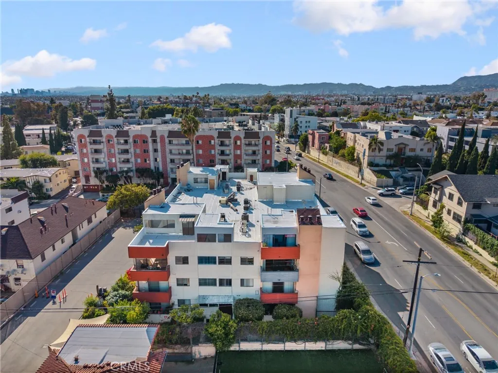 Additional image 47 of 300 S Reno Street Unit 303, Los Angeles, CA 90057