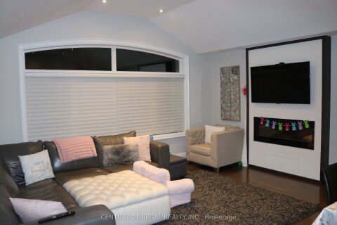 Additional image 8 of 18 Rowse Crescent, Toronto, ON, M9P 3L5