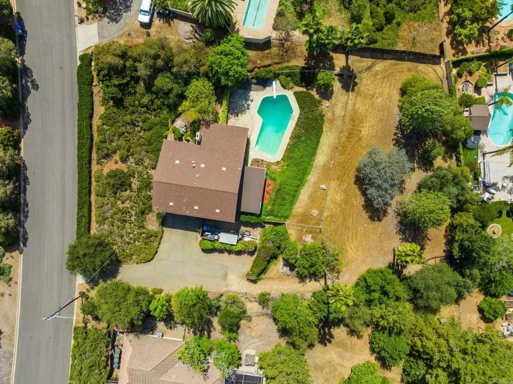 Additional image 39 of 16414 Calle Ana, Poway, CA 92064