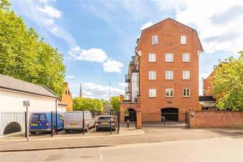 Bear Wharf, Reading RG1