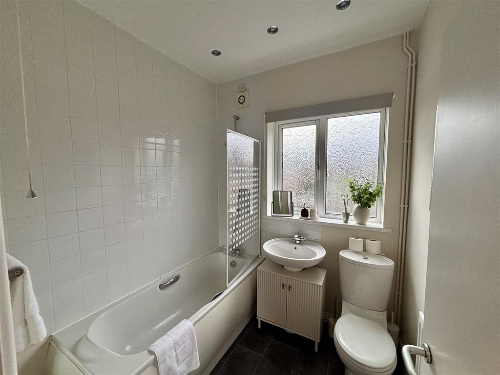Additional image 6 of 1 bed flat for sale128 Manchester Road, Wilmslow SK9