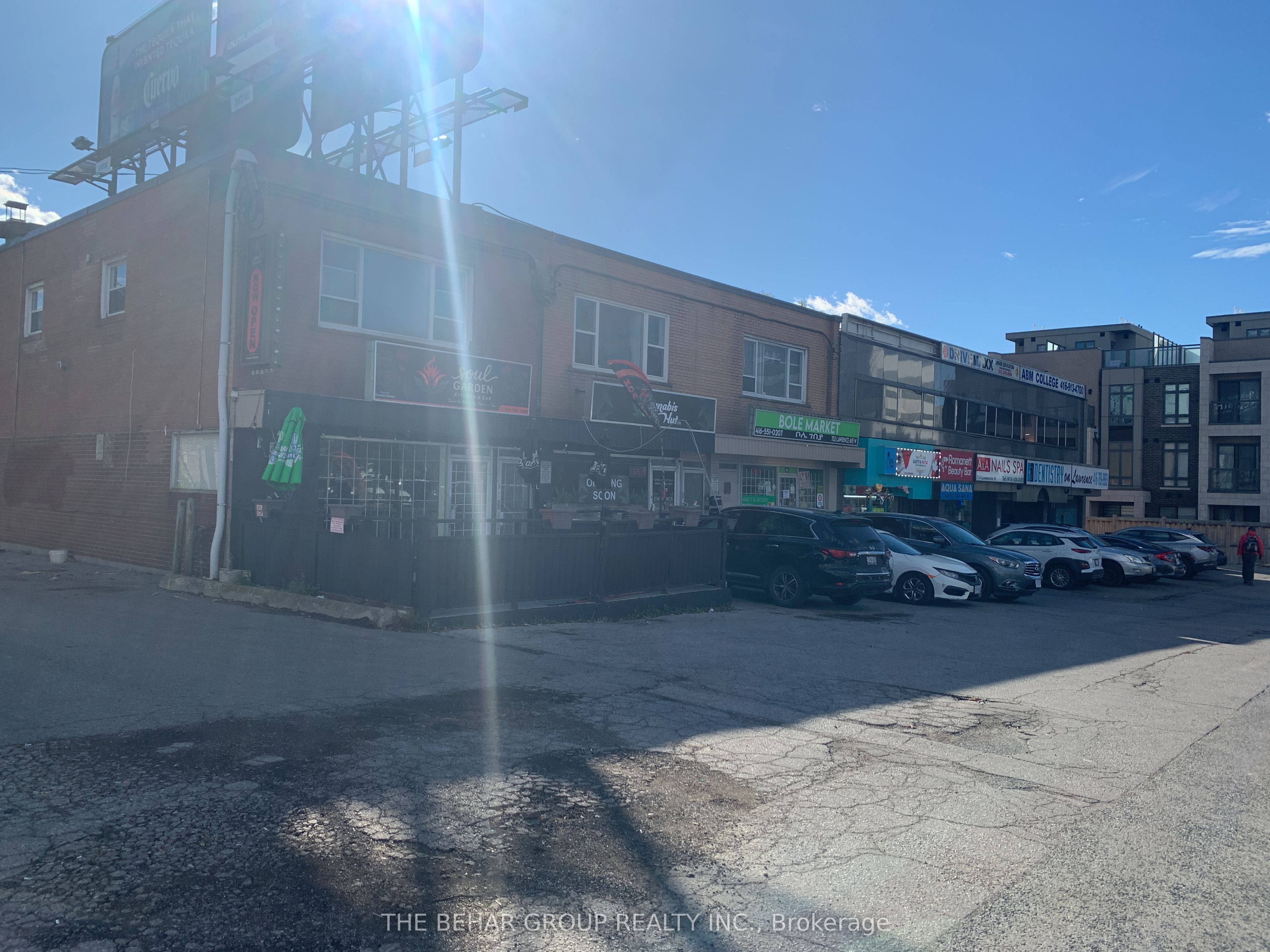 Unit A-699 Lawrence Avenue W, Toronto, ON, M6A 1B4