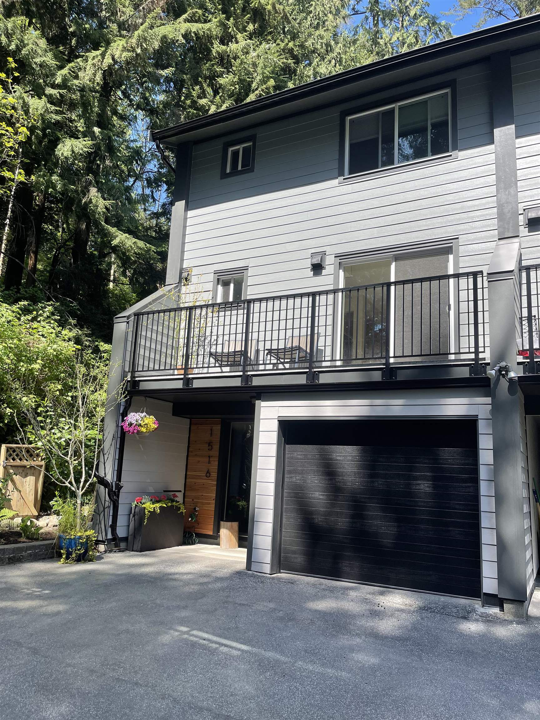 1516 Mcnair Drive, North Vancouver, BC, V7K 1X6