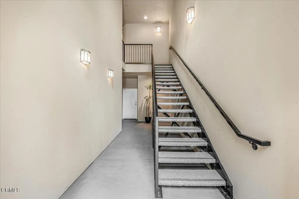 Additional image 28 of 990 Holiday Avenue, Ventura, CA 93003