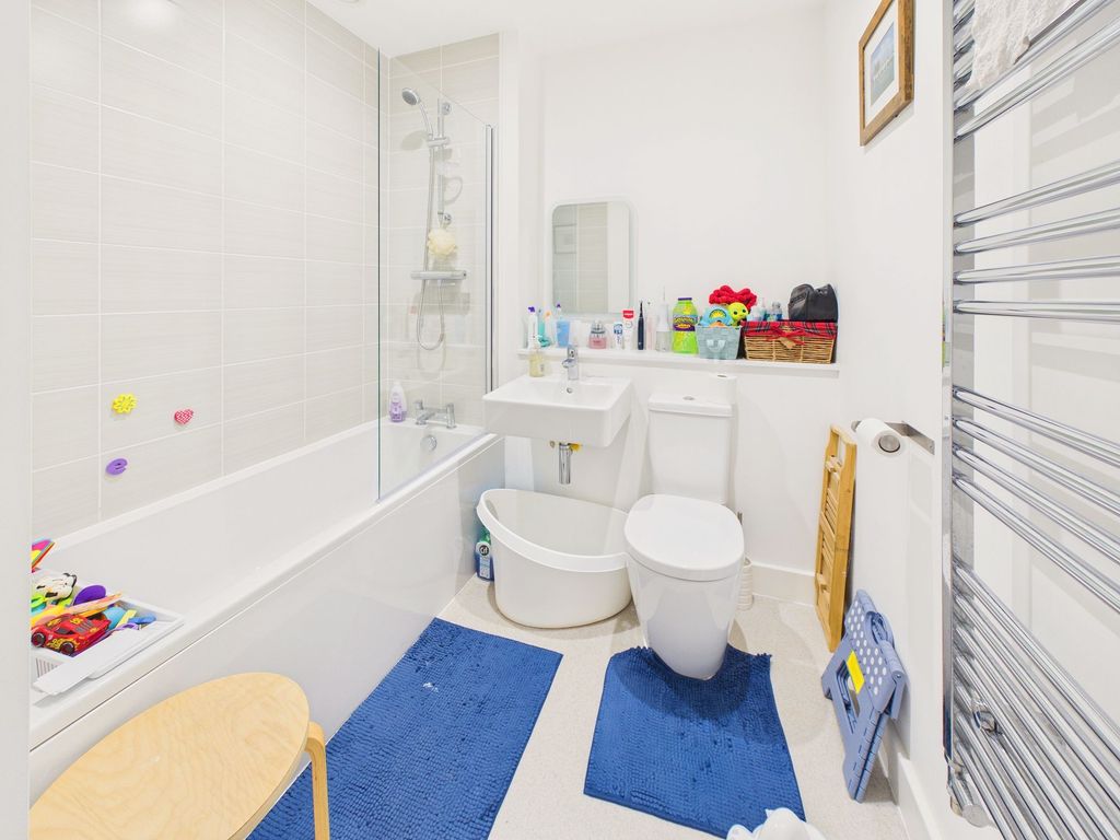 Additional image 10 of 3 bed flat for saleKingfisher Place, Newcastle Upon Tyne NE6