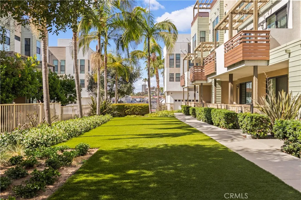 Additional image 58 of 645 W 17th St, Costa Mesa, CA 92627