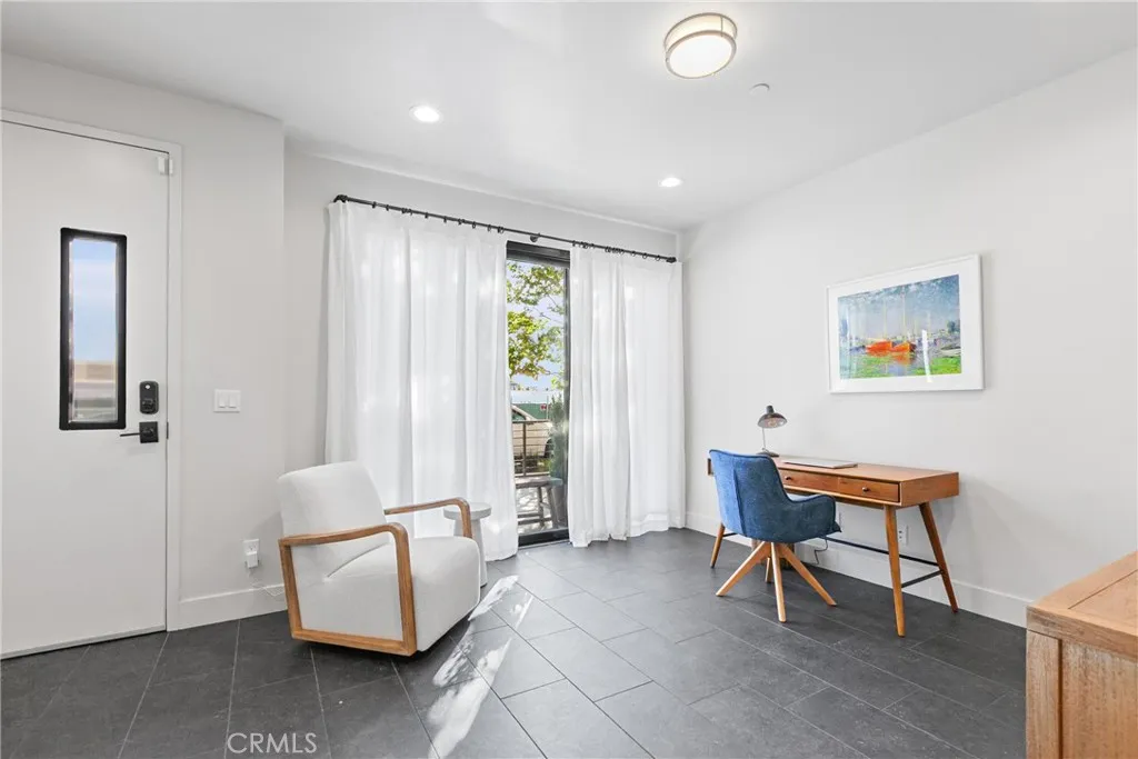 Additional image 4 of 2460 Victoria Ave Unit 102, San Luis Obispo, CA 93401