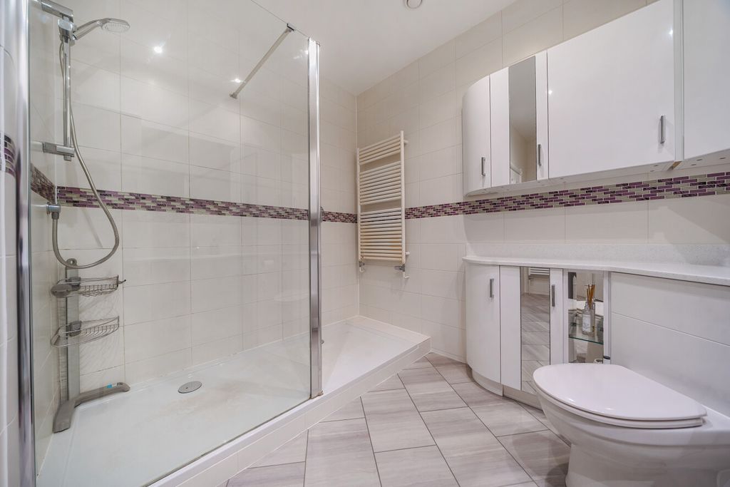 Additional image 14 of 2 bed flat for saleKemnal Road, Chislehurst BR7