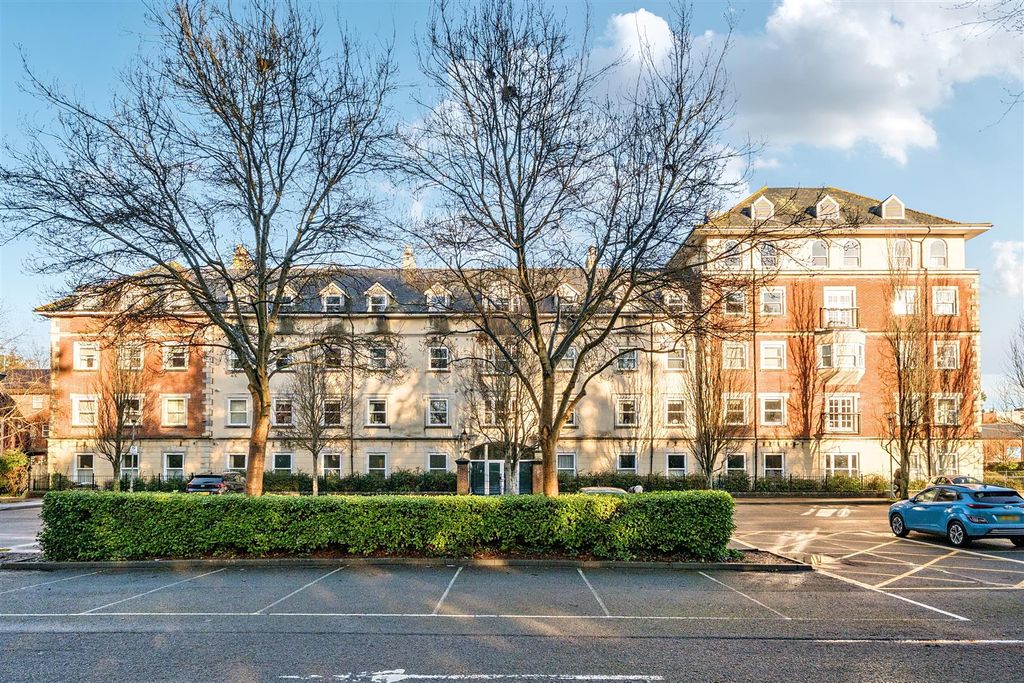 1 bed flat for saleSomerleigh Road, Dorchester DT1