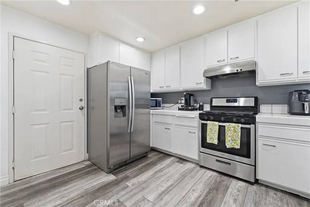 Additional image 11 of 517 Orange Grove Pl, Pasadena, CA 91103