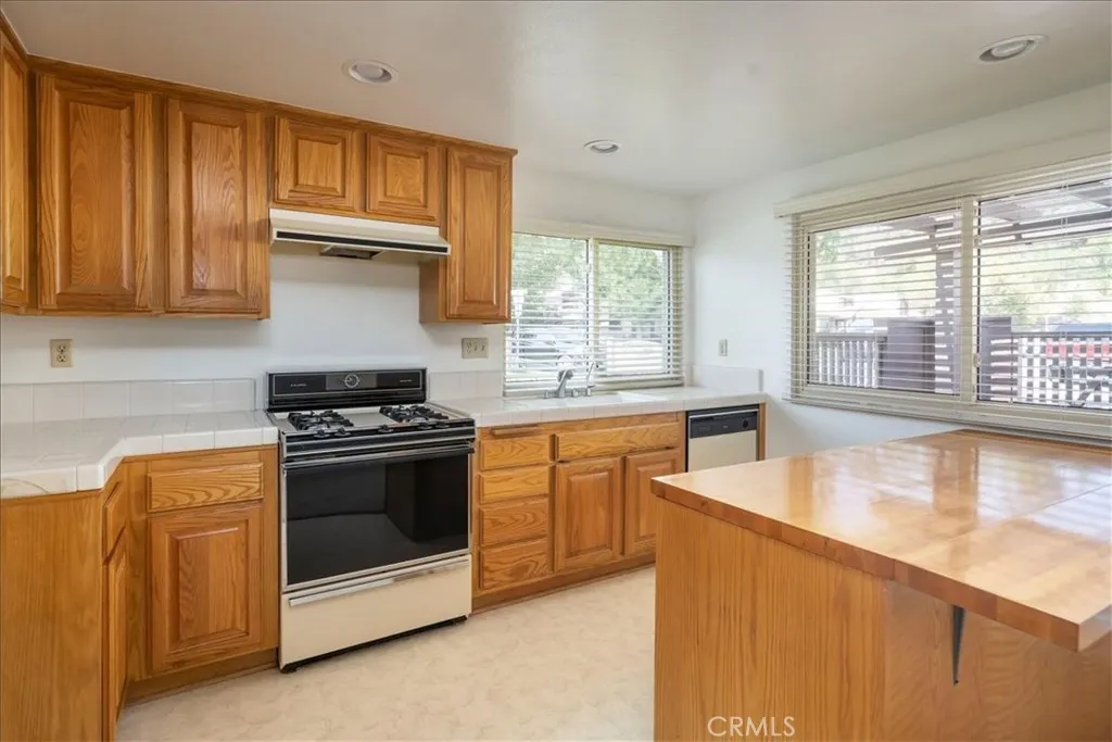 Additional image 35 of 24698 Sand Wedge Ln, Valencia, CA 91355
