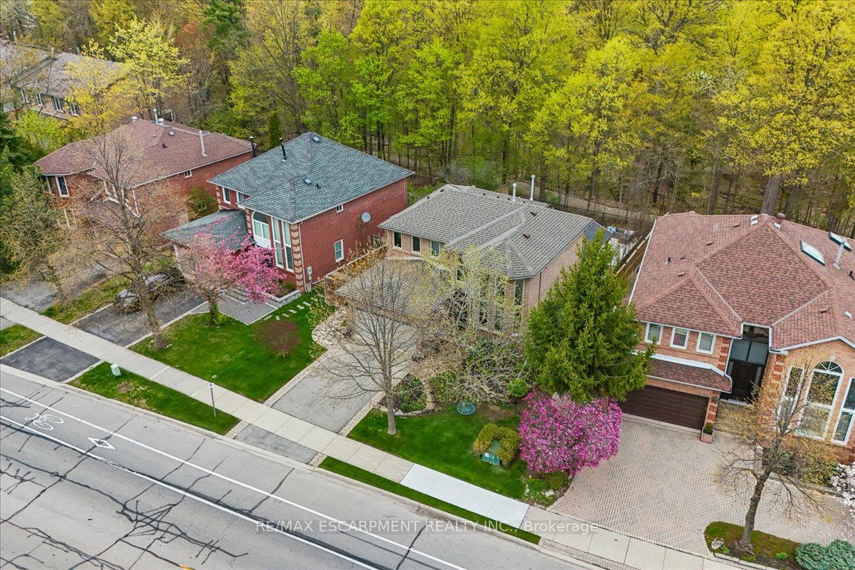 Additional image 3 of 1257 Mccraney Street E, Oakville, ON, L6H 3A3