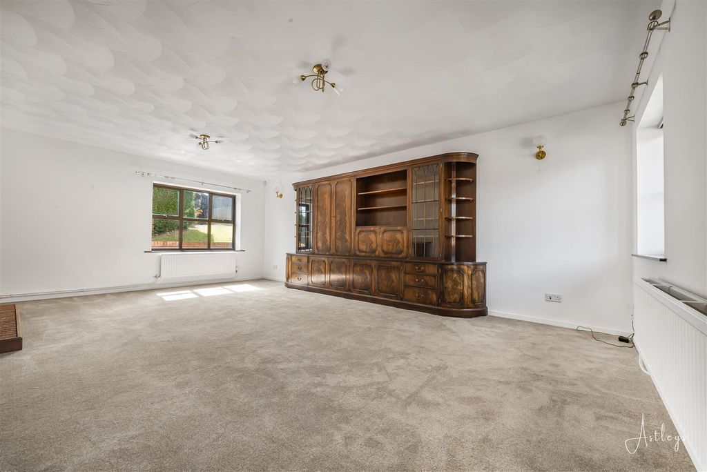 Additional image 10 of 4 bed detached house for saleLlwynderw Close, West Cross, Swansea SA3