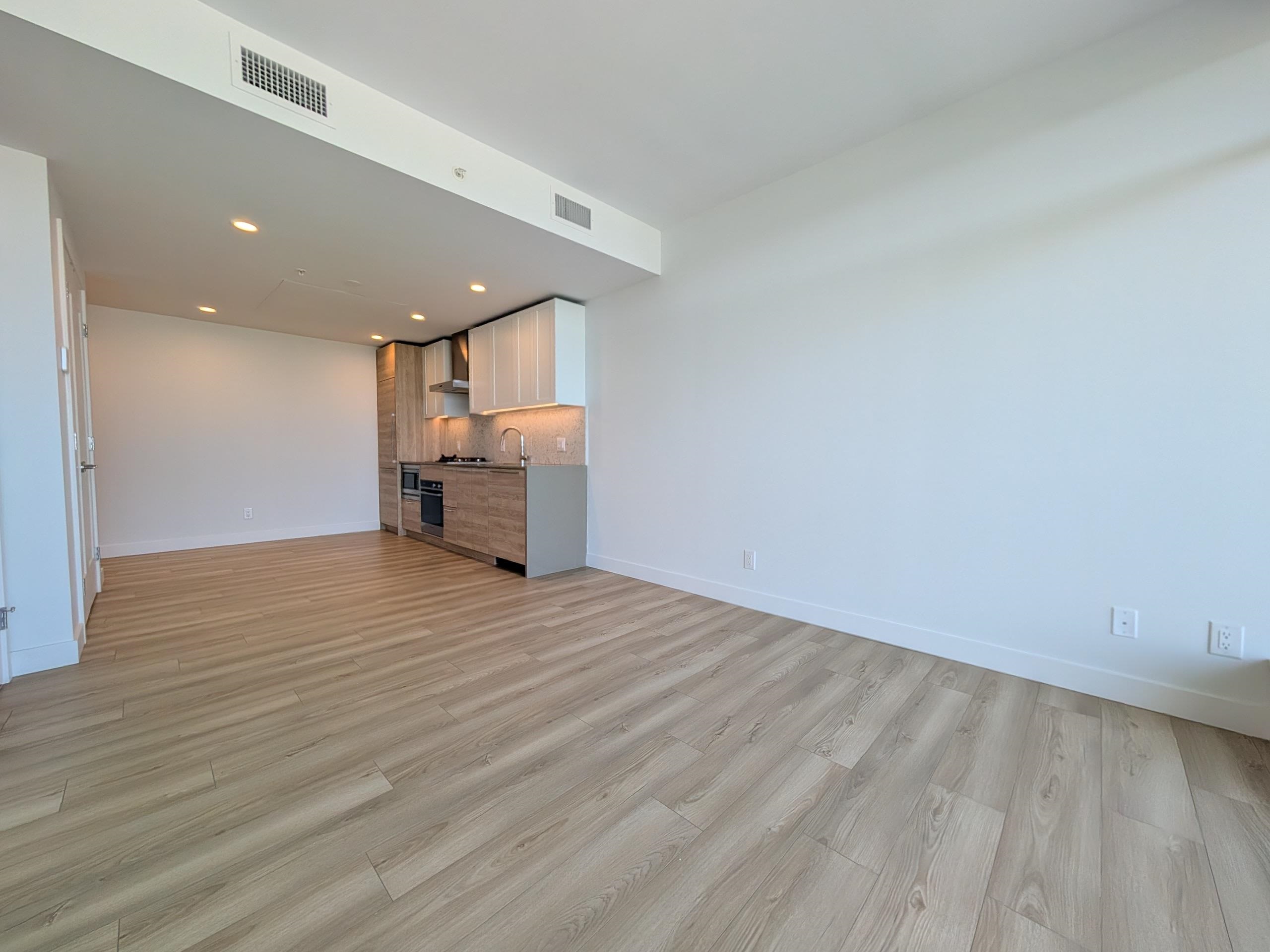 Additional image 3 of 1305-2381 Beta Avenue, Burnaby, BC, V5C 0P7