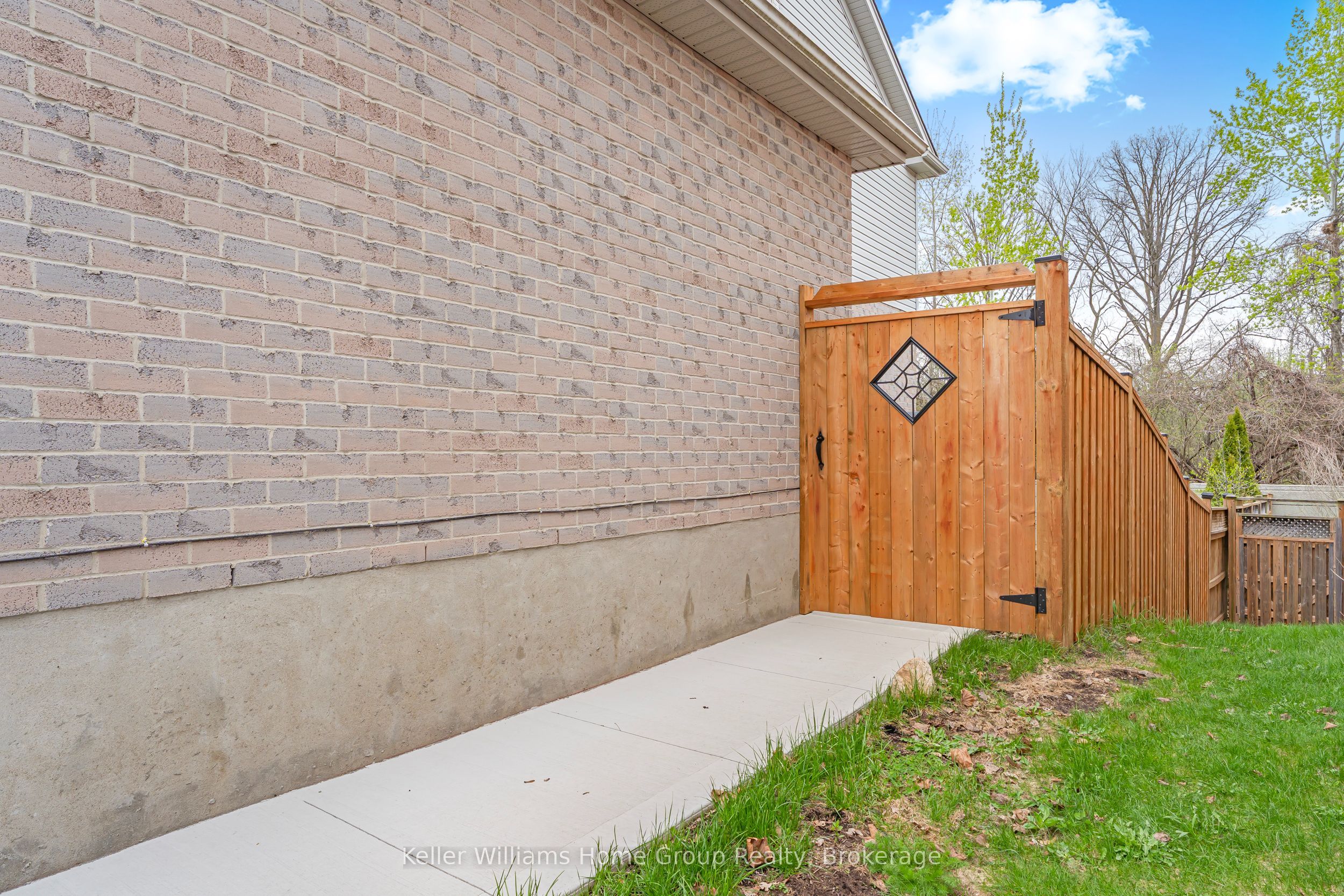 Additional image 2 of Lower-33 Milson Crescent, Guelph, ON, N1C 1G9