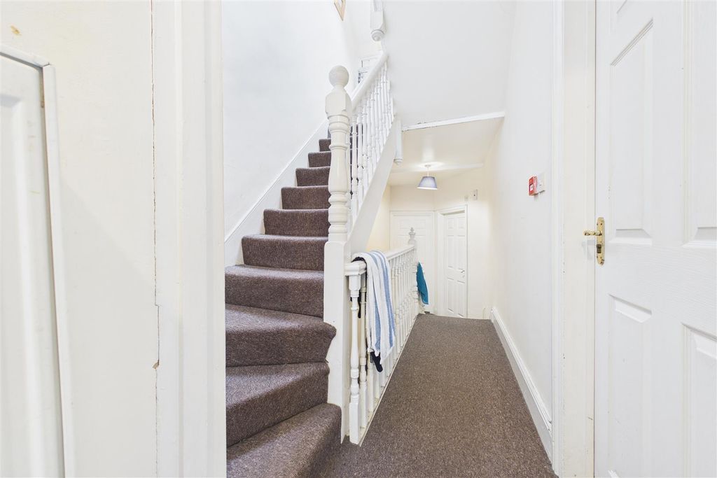 Additional image 22 of 7 bed terraced house for saleGloucester Road, Horfield, Bristol BS7