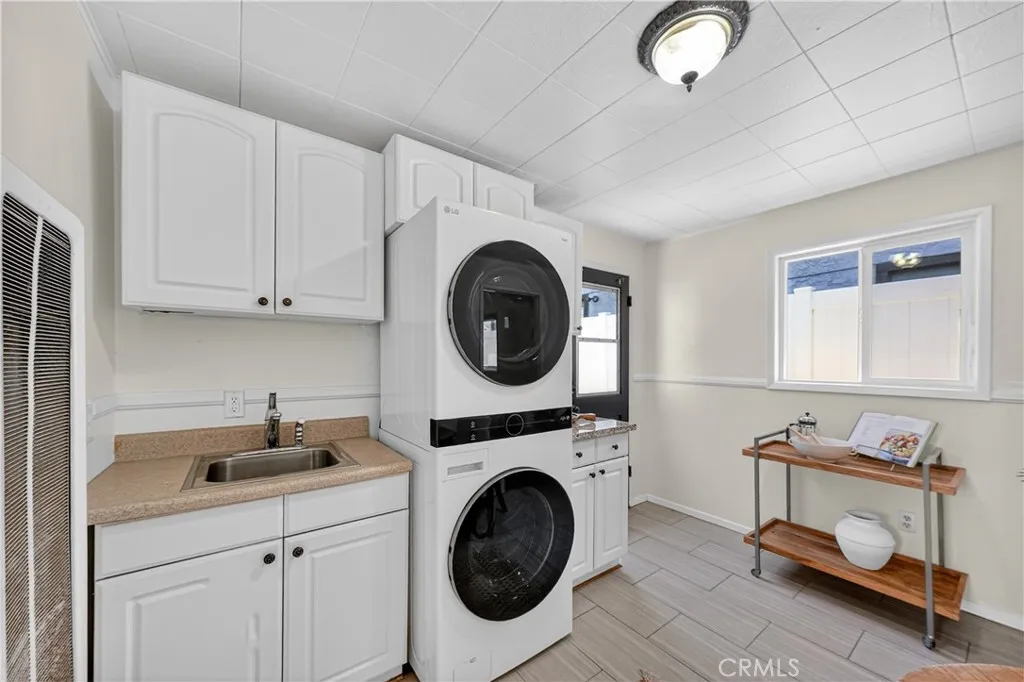 Additional image 33 of 129 14th St, Seal Beach, CA 90740