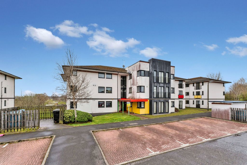 2 bed flat for saleWhiteside Court, Bathgate EH48