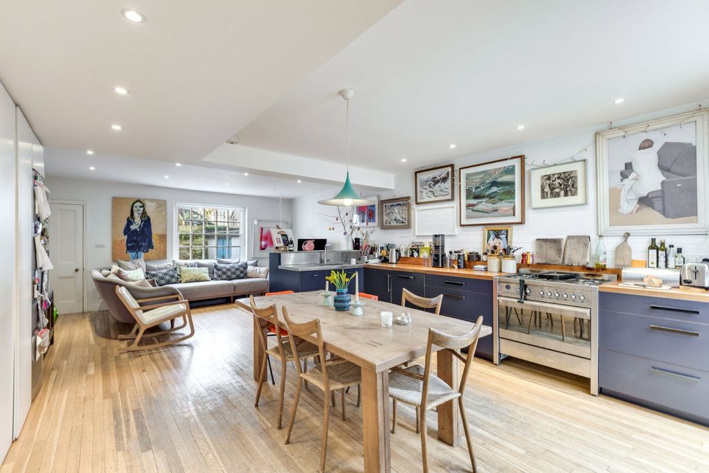 Additional image 12 of 6 bed terraced house for saleAlbert Street, Camden, London NW1