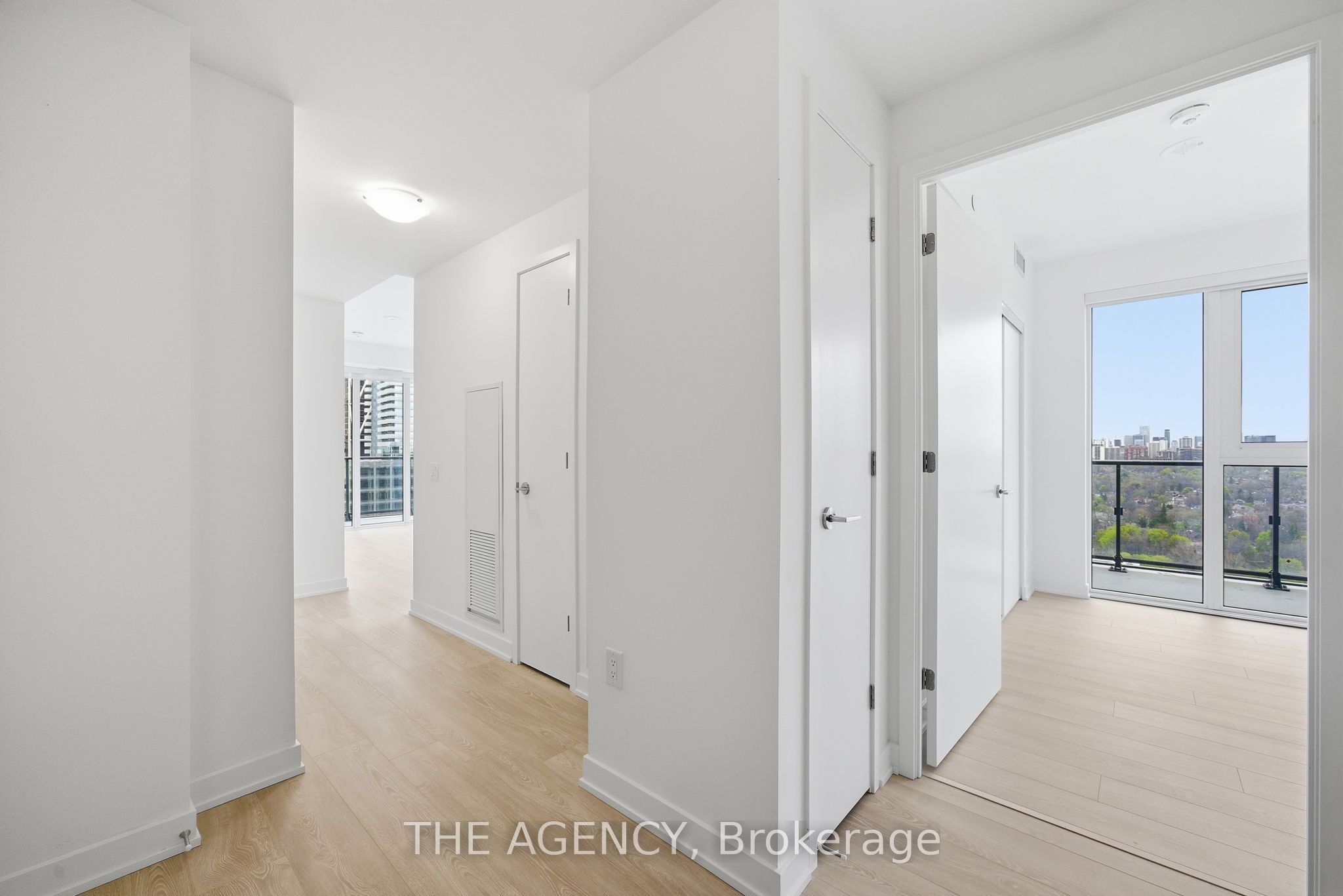 Additional image 3 of 2303-634 Church Street, Toronto, ON, M4Y 0G9