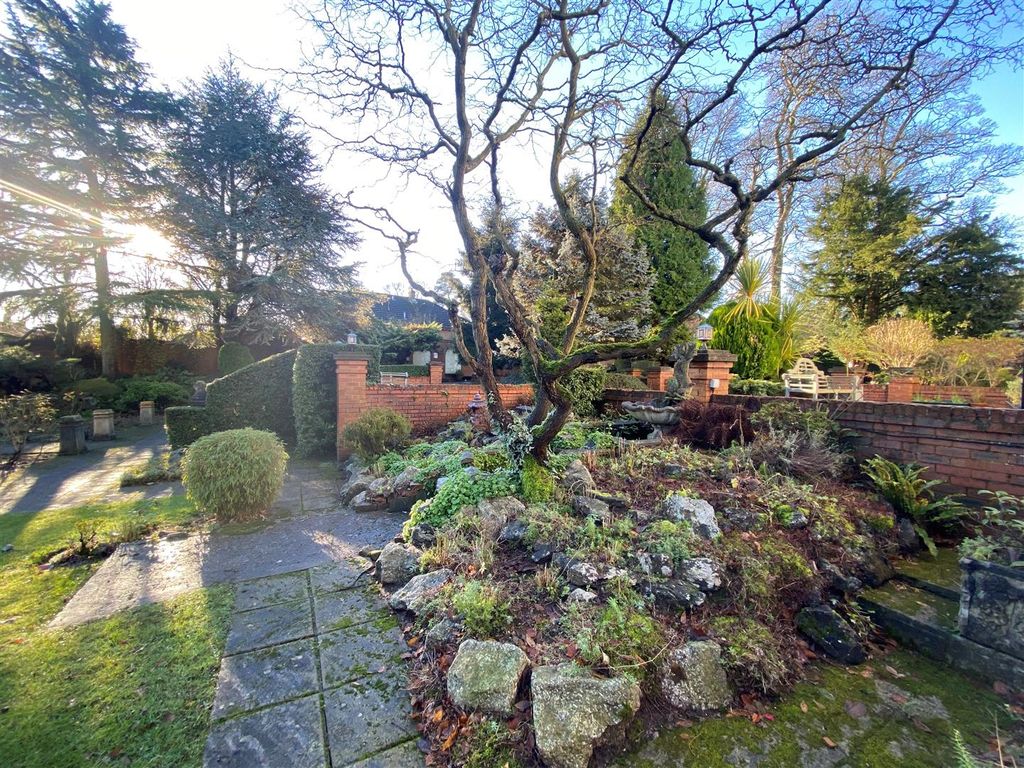 Additional image 16 of 2 bed flat for saleHall Park, Swanland, North Ferriby HU14