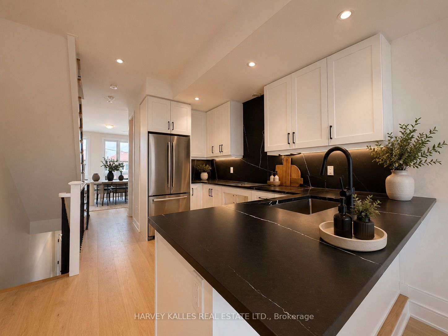 Additional image 6 of 3 Innes Avenue, Toronto, ON, M6E 0B2