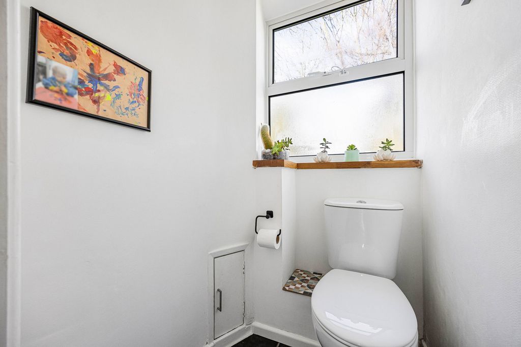 Additional image 20 of 3 bed flat for salePark Place, Cheltenham GL50