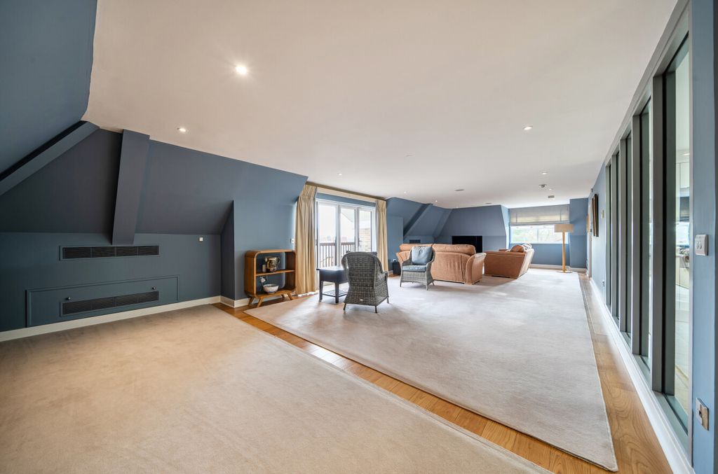 Additional image 13 of 5 bed flat for saleSovereign House, Royal Parade, Chislehurst, Kent BR7