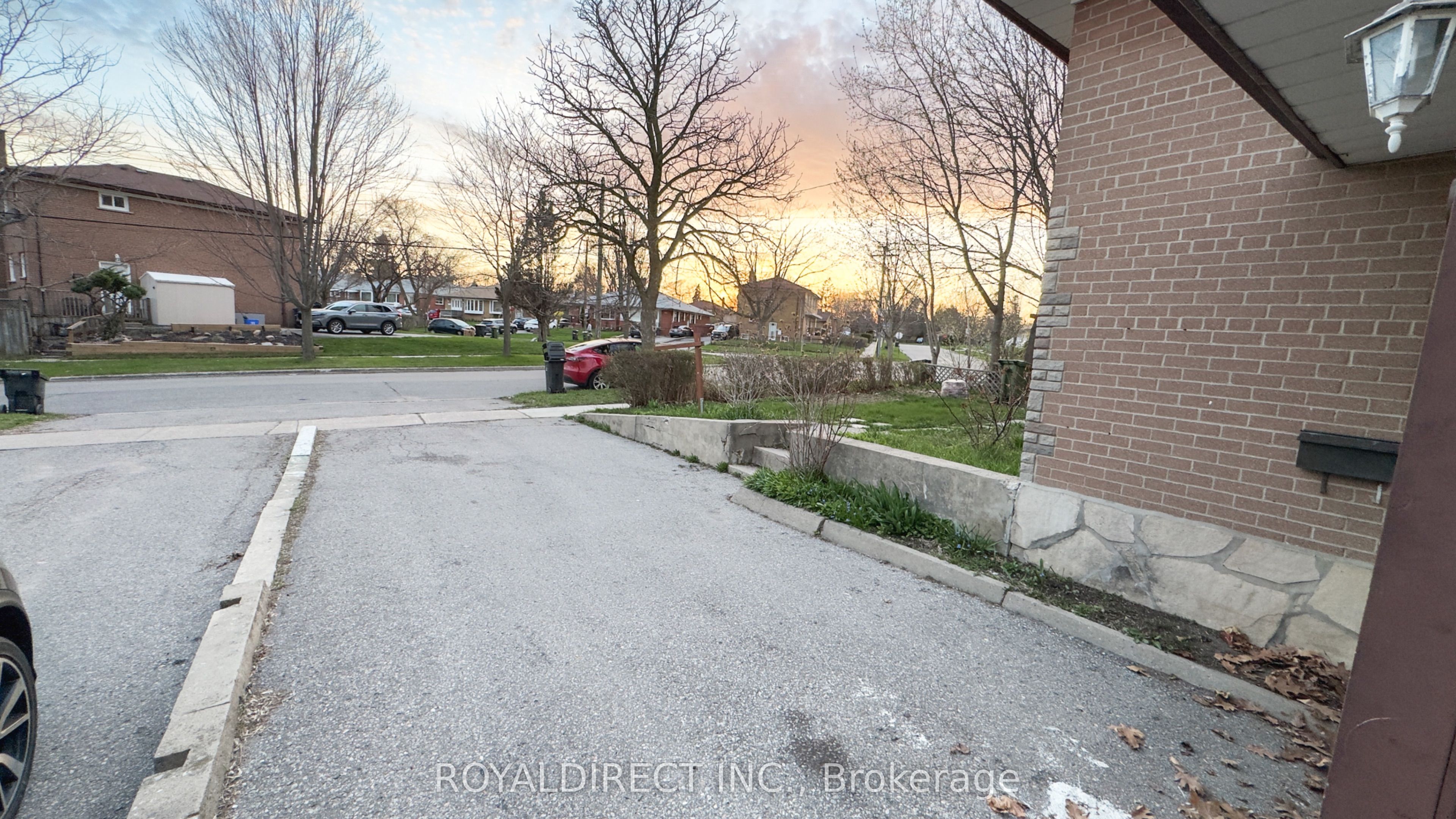 65 Sharbot Avenue, Toronto, ON, M1H 1Z2 photo 3