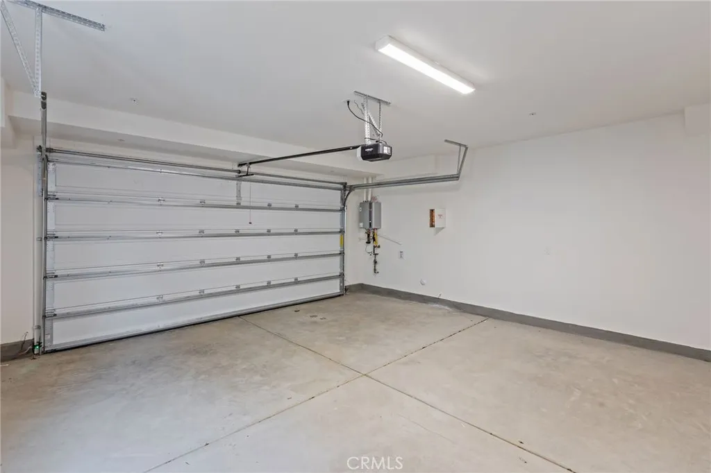 Additional image 40 of 15880 Blue Copper Way, Fontana, CA 92336