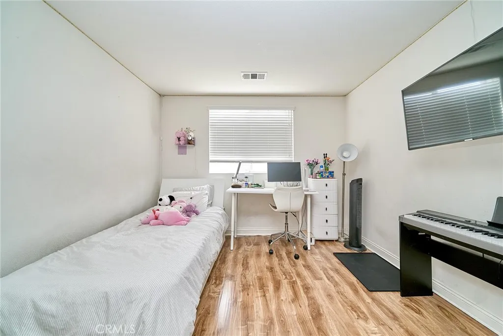Additional image 65 of 21125 Ingomar Court, Canoga Park, CA 91304