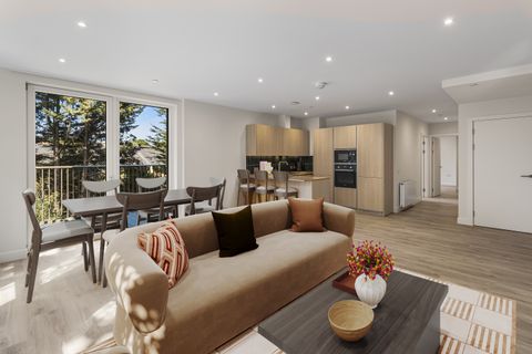 Biscuit Walk, Bermondsey, London SE16