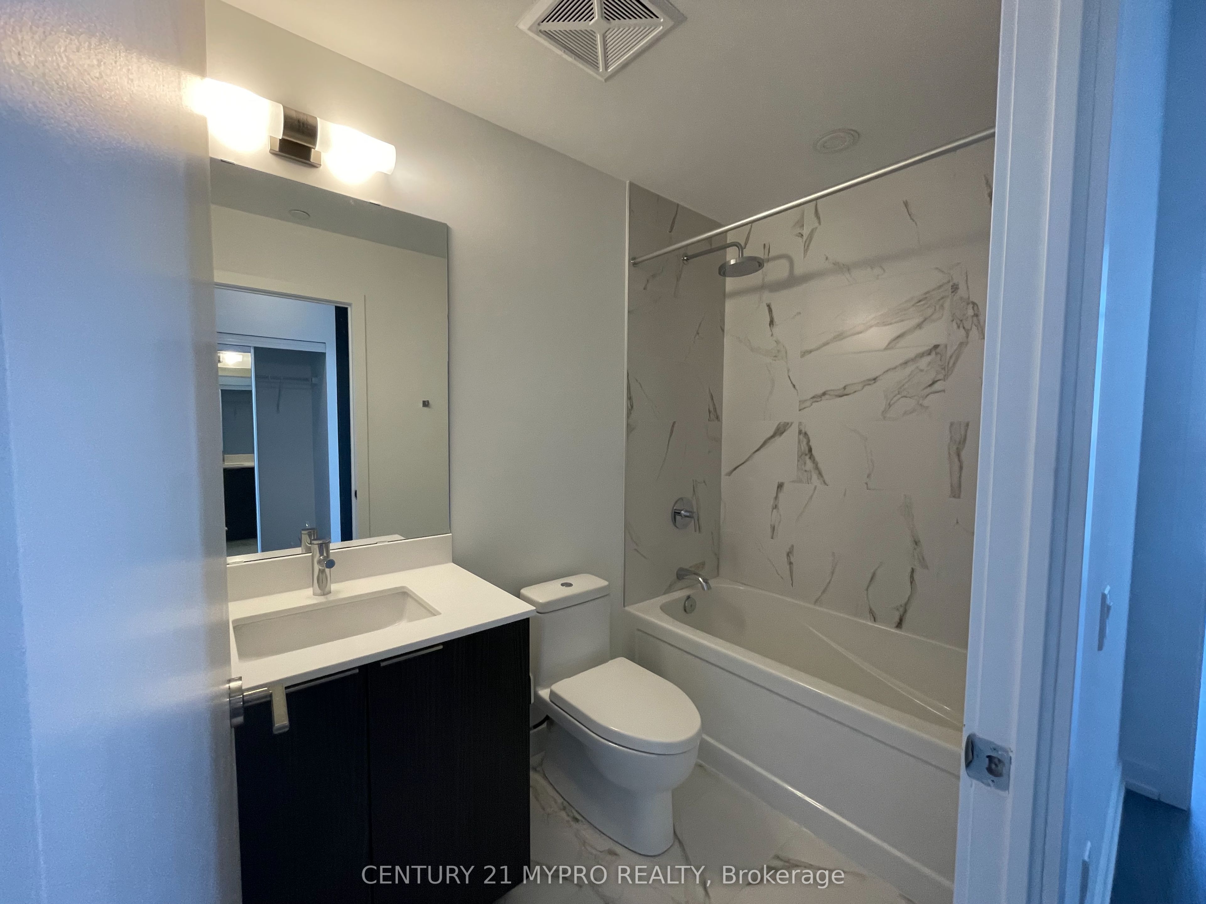 Additional image 5 of S1908-8 Olympic Garden Drive, Toronto, ON, M2M 0B9