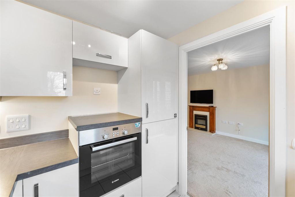 Additional image 10 of 2 bed flat for saleGower Road, Sketty, Swansea SA2