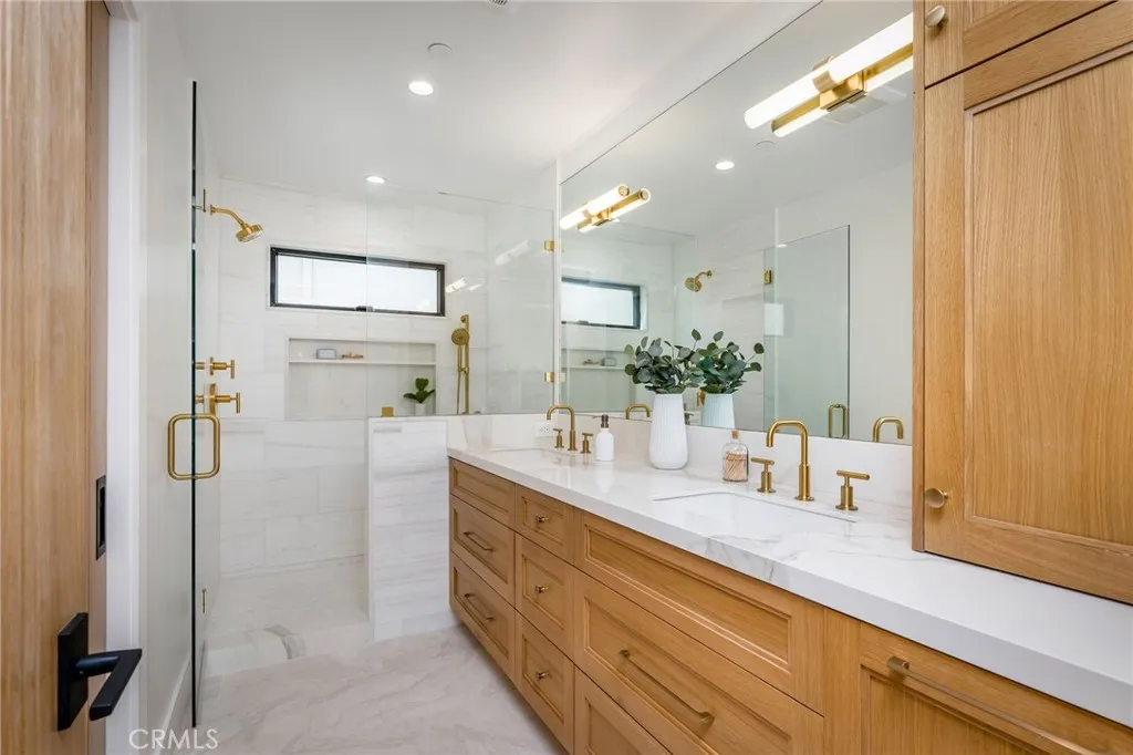 Additional image 92 of 89 Bayview Dr, Manhattan Beach, CA 90266