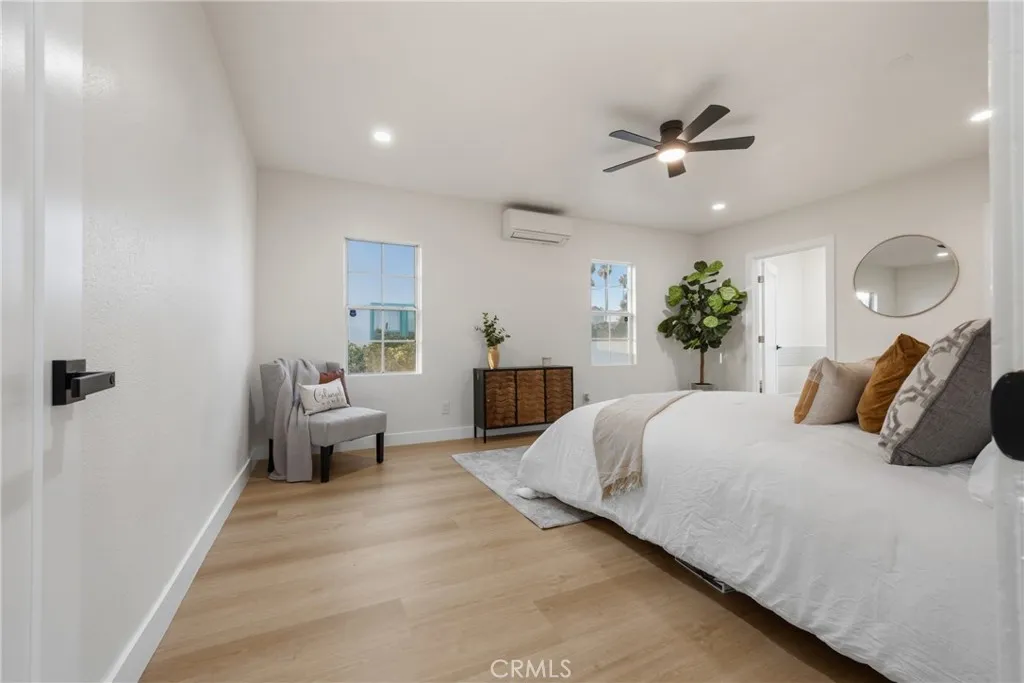 Additional image 41 of 5612 S Rimpau Blvd, Los Angeles, CA 90043