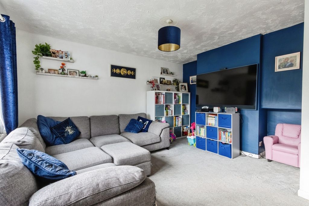 Additional image 10 of 2 bed semi-detached house for saleKettlethorpe Road, Wakefield, West Yorkshire WF2