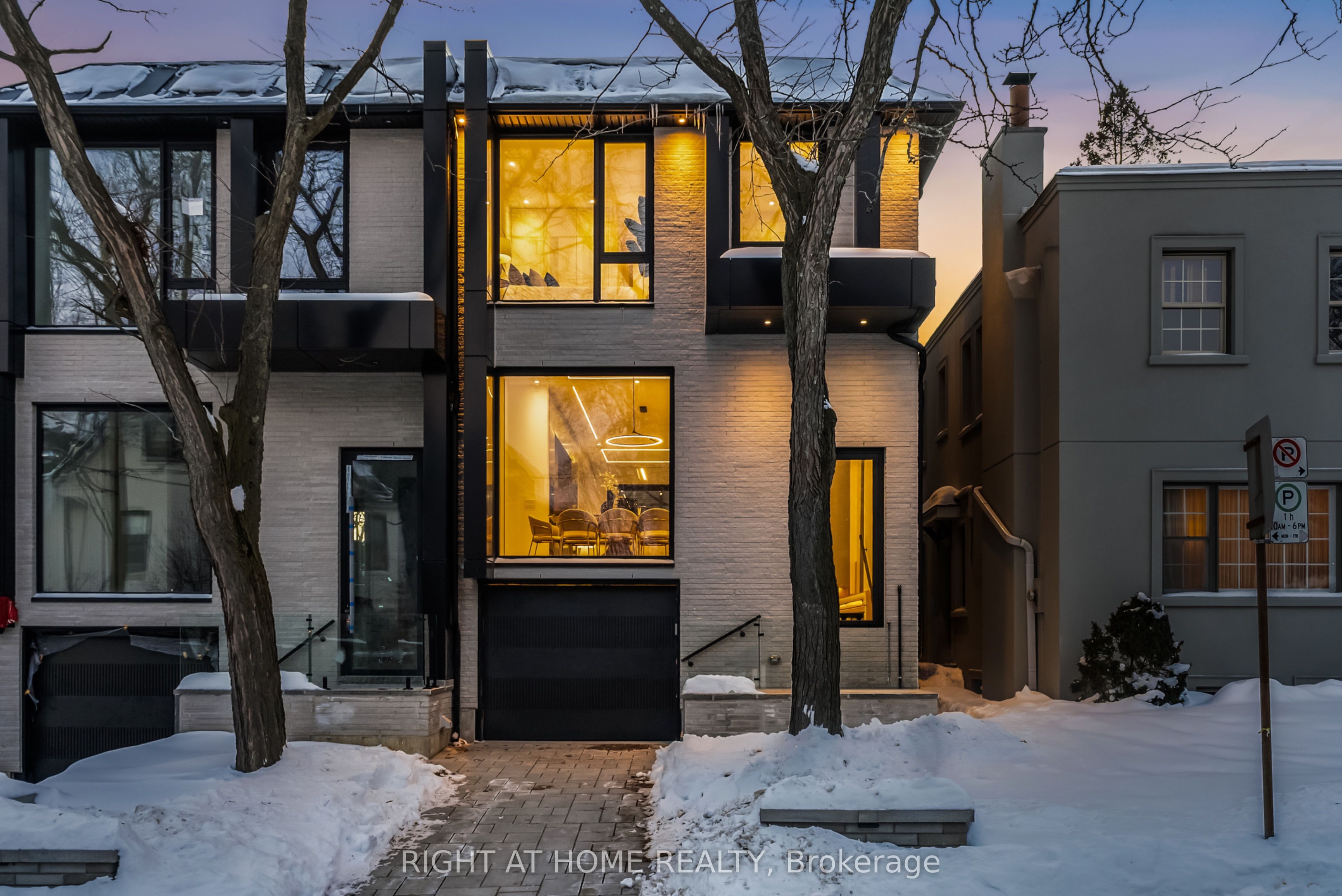 74B Rathnelly Avenue, Toronto, ON, M4V 2M6