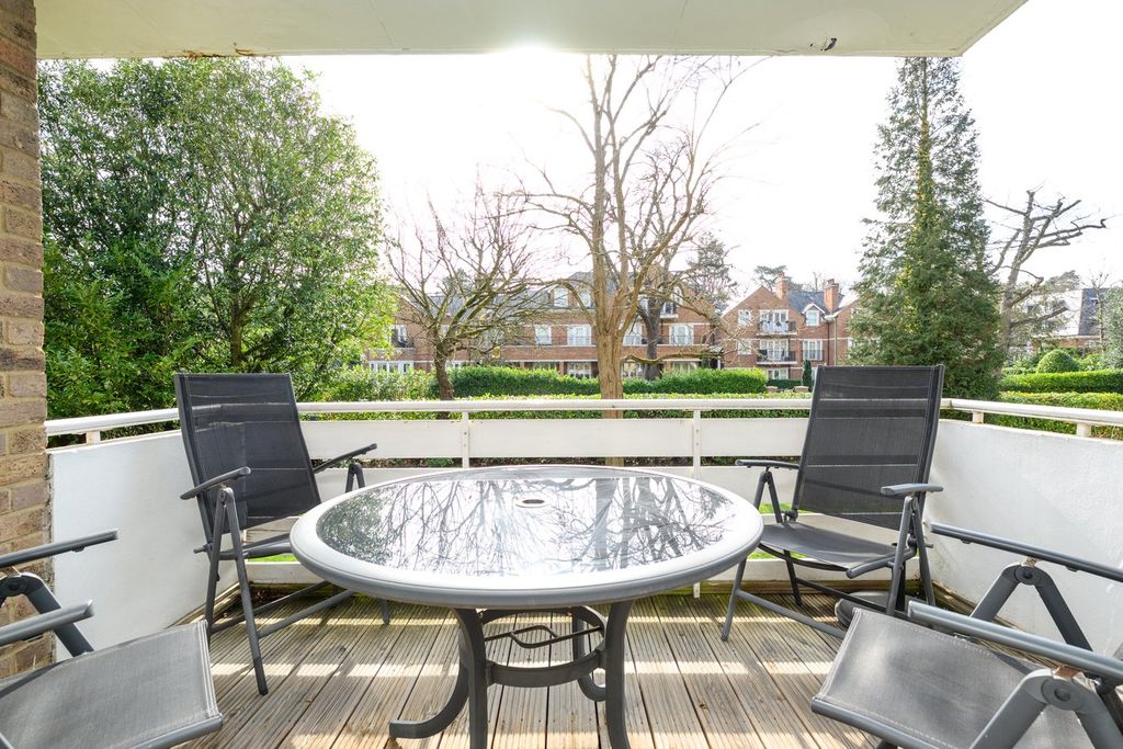 Additional image 7 of 2 bed flat for saleSt Georges Road, Weybridge KT13