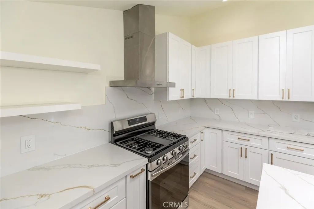 Additional image 59 of 15724 Chase Street, North Hills, CA 91343
