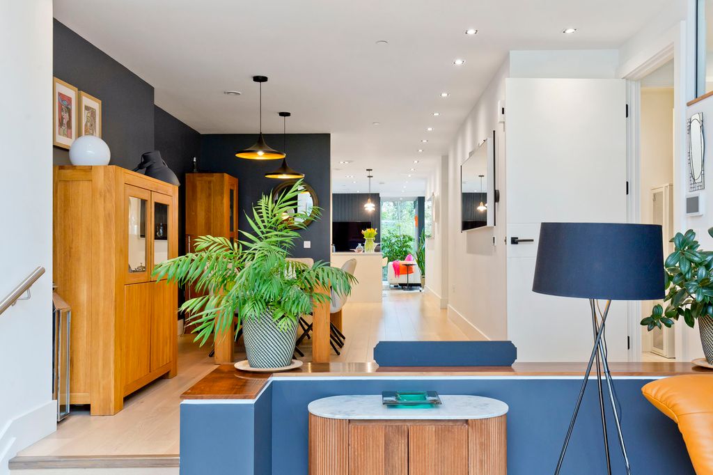 Additional image 7 of 3 bed flat for saleDonaldson Crescent, Wester Coates, Edinburgh EH12