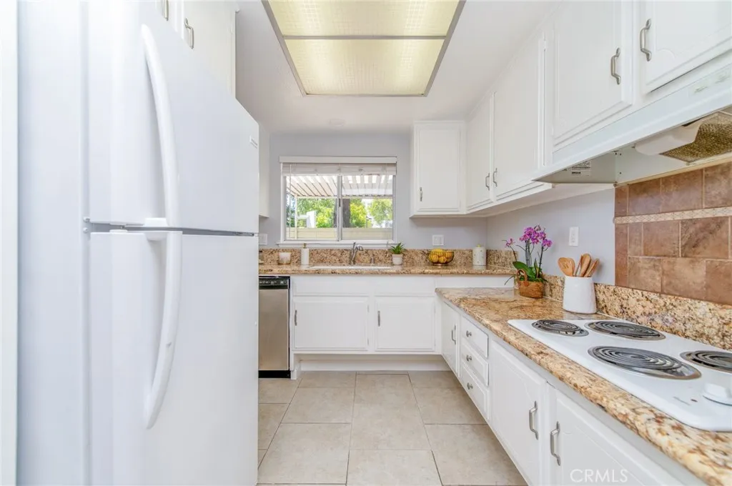 Additional image 10 of 2264 Via Puerta Unit B, Laguna Woods, CA 92637