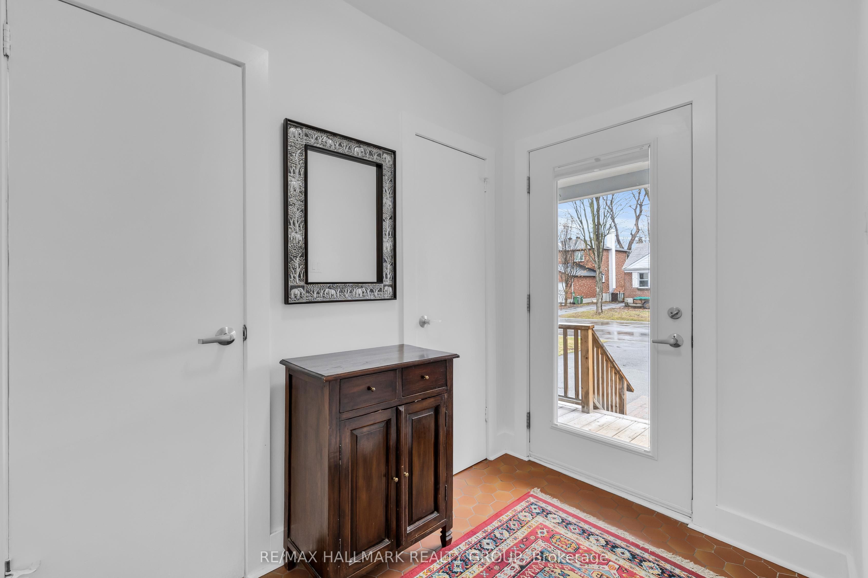 Additional image 2 of 229 Greensway Avenue, Ottawa, ON, K1L 7V3