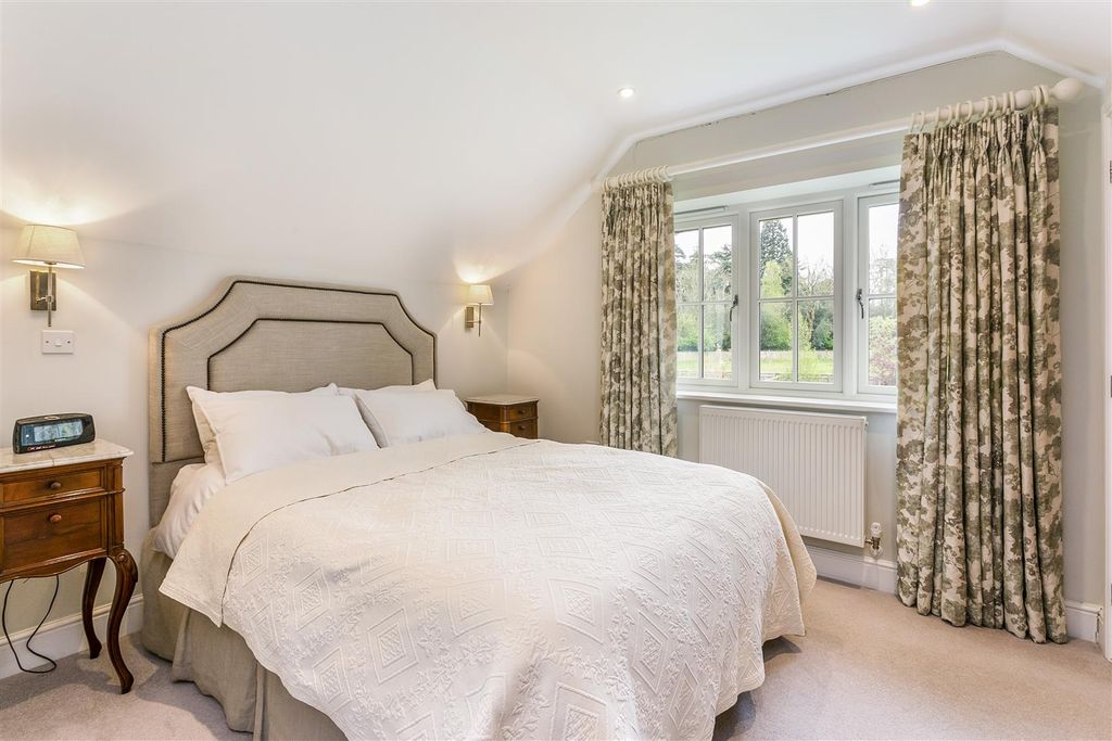 Additional image 9 of 3 bed detached house for saleCherry Garden Lane, Maidenhead SL6