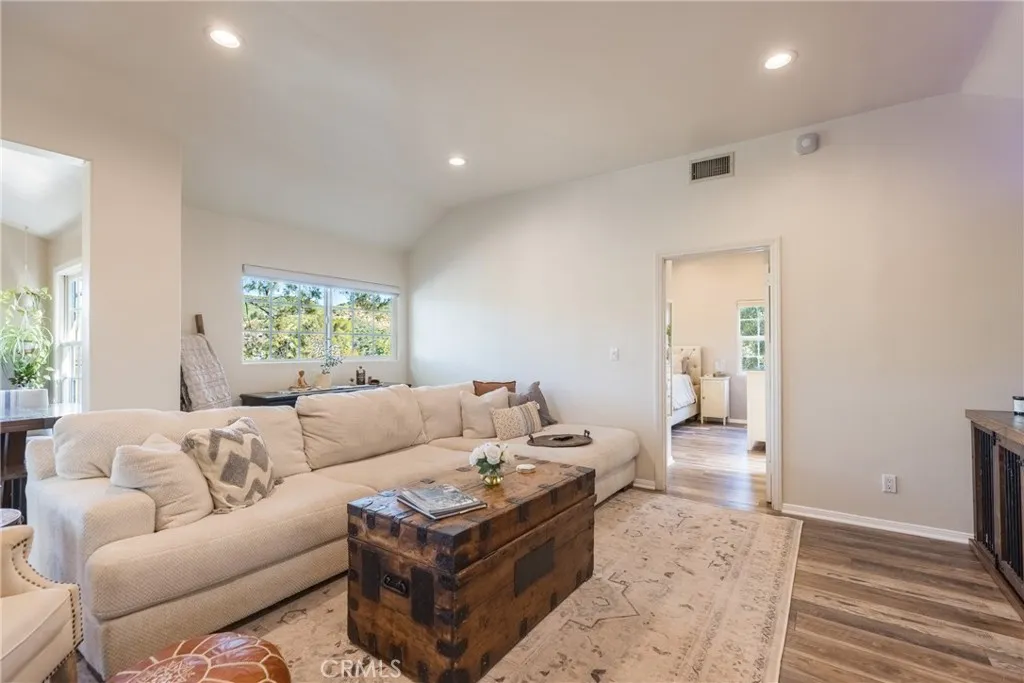 Additional image 78 of 29068 Lake, Agoura Hills, CA 91301