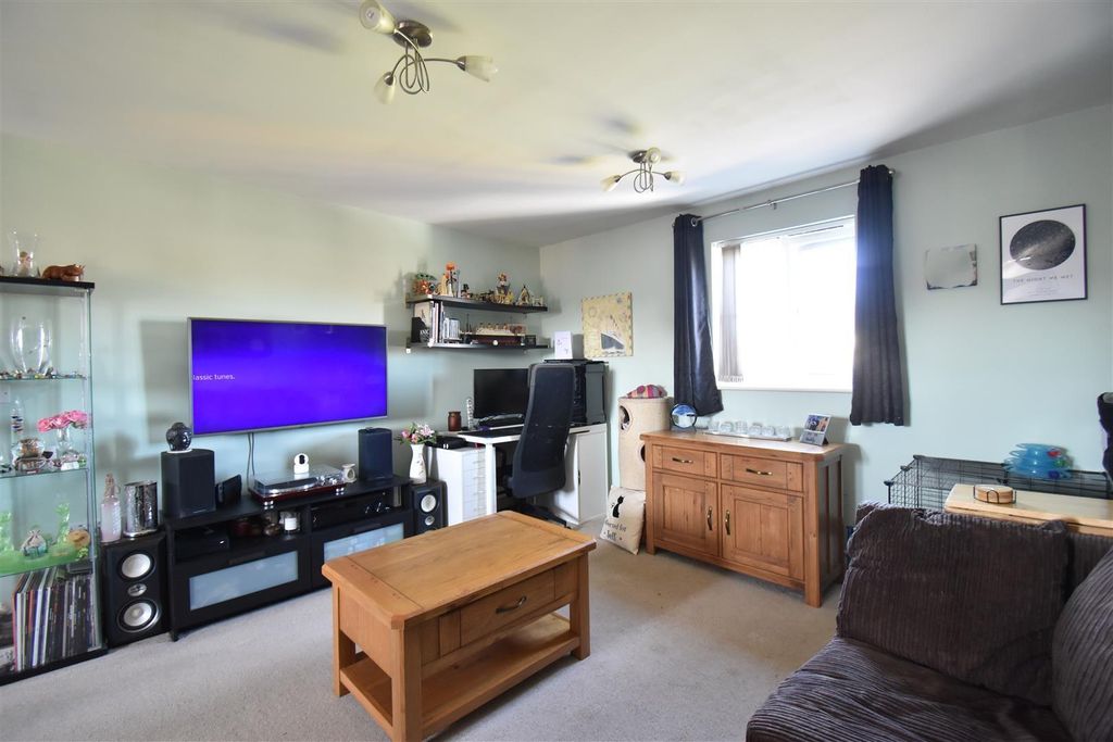 Additional image 2 of 2 bed flat for saleTop Floor Modern Apartment, Snowberry Walk, St George BS5